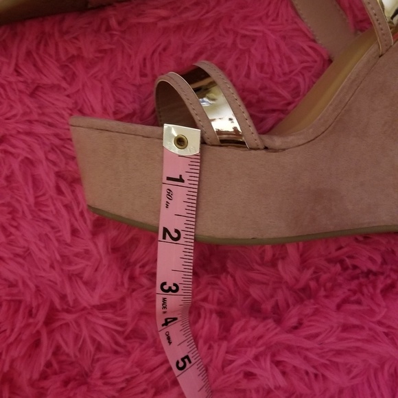 SOLD Mauve & Rose Gold Platform Sandals - Picture 8 of 8
